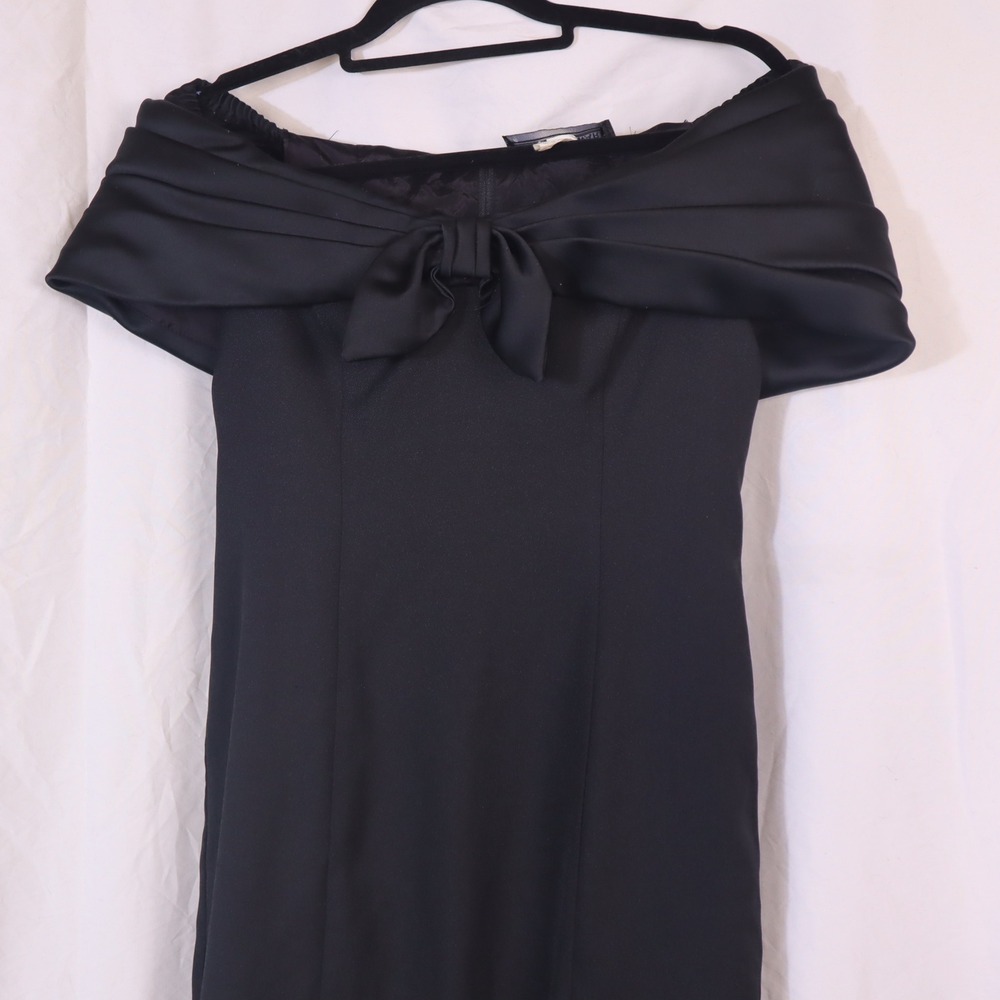 Jessica Howard Black Off The Shoulder Gown Bow Detail Slit Sheath Size 4 Vintage - Picture 2 of 9